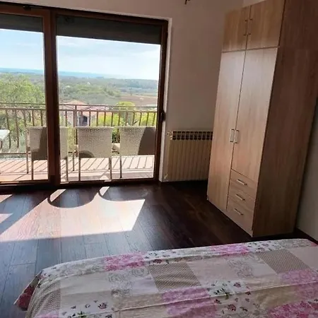 With Parking Space Mugeba, - 24342 * بوريتش