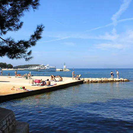 Apartment With A Parking Space Mugeba, - 24342 Porec